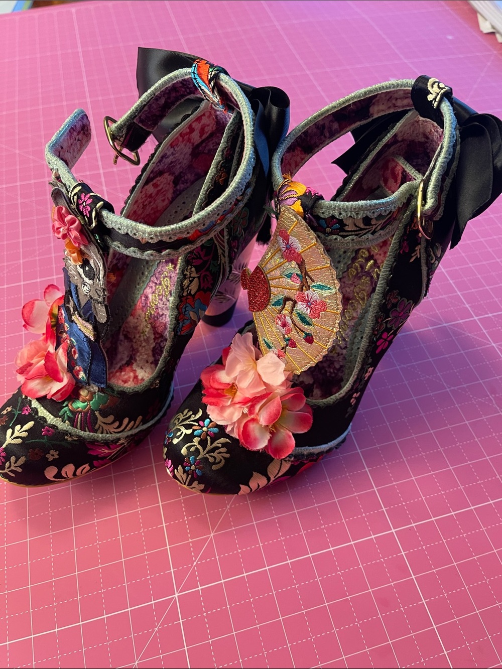 NWOB Irregular choice Blossom Bunny Size 38